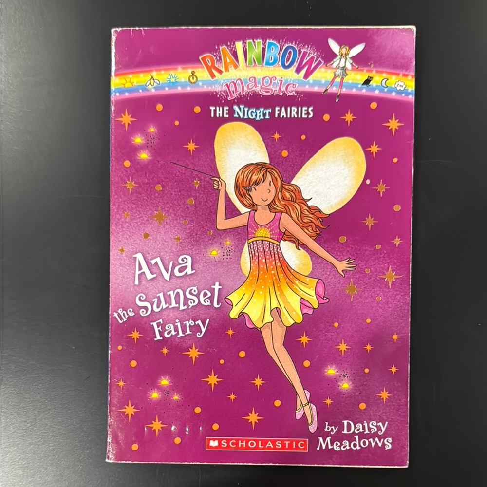 Rainbow Magic: The Night Fairies #1: Ava the Sunset Fairy - Paperback Novel